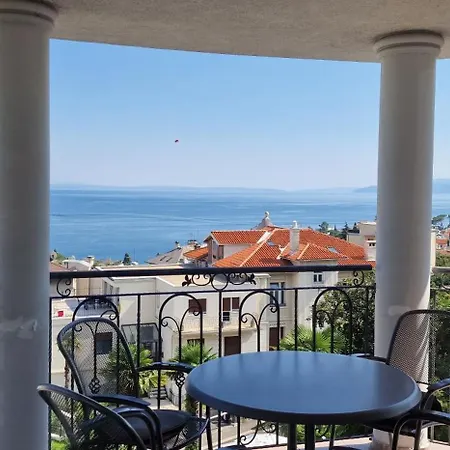 Maria 10 With Swimming Pool Apartmán Opatija